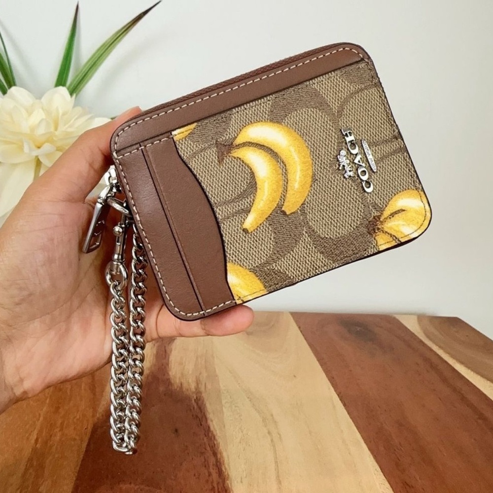 Coach Wallet Banana Print Card Holder